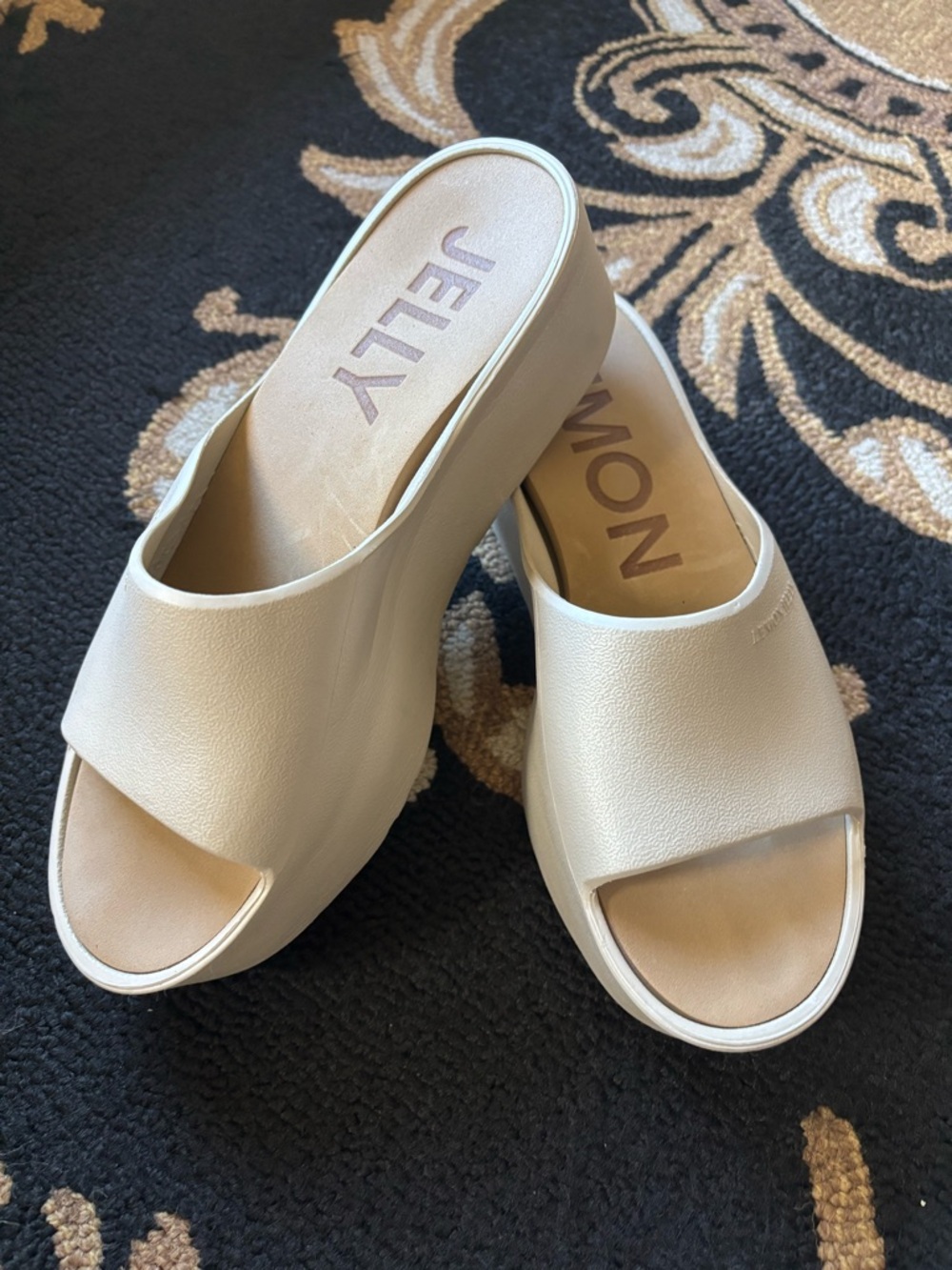 Lemon Jelly Women's Cream Open-Toe Platform Mules